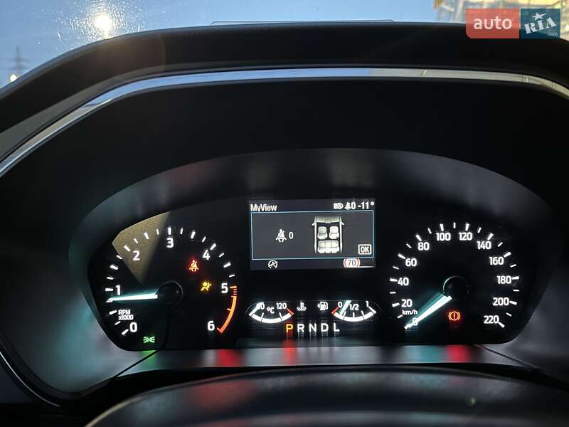 Внедорожник / Кроссовер Ford Kuga 2020 в Киеве