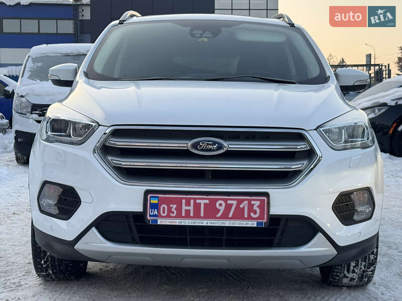 Внедорожник / Кроссовер Ford Kuga 2019 в Ровно