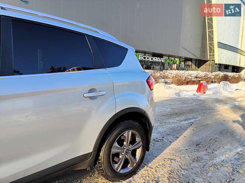 Внедорожник / Кроссовер Ford Kuga 2009 в Киеве