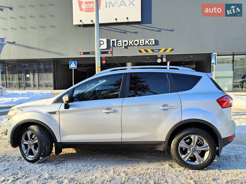 Внедорожник / Кроссовер Ford Kuga 2009 в Киеве
