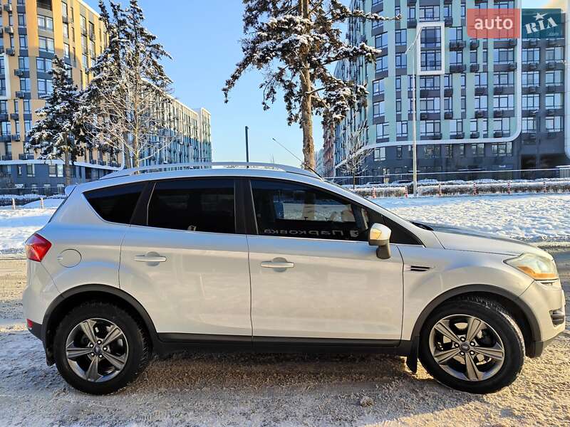 Внедорожник / Кроссовер Ford Kuga 2009 в Киеве