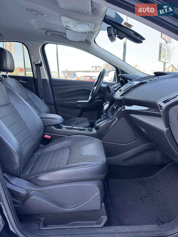 Внедорожник / Кроссовер Ford Kuga 2013 в Луцке