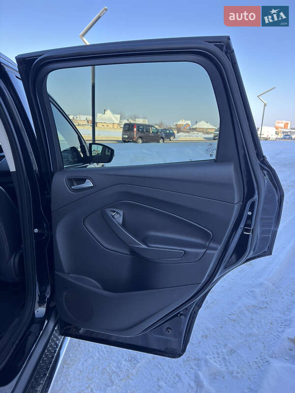 Внедорожник / Кроссовер Ford Kuga 2013 в Луцке