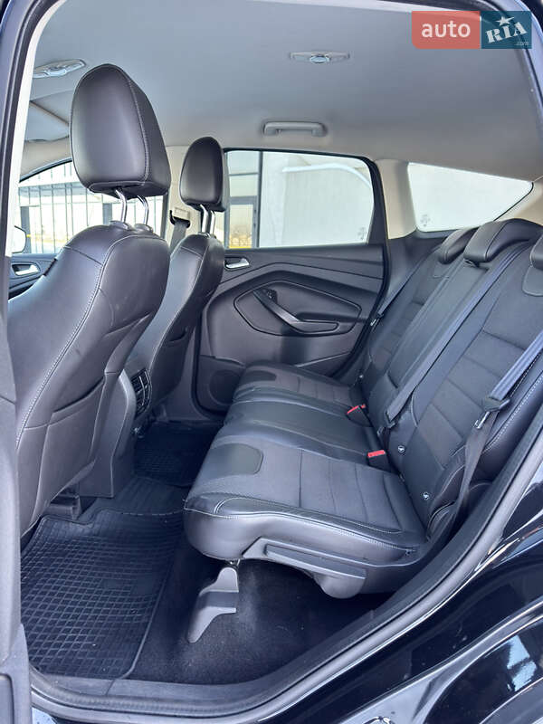 Внедорожник / Кроссовер Ford Kuga 2013 в Луцке