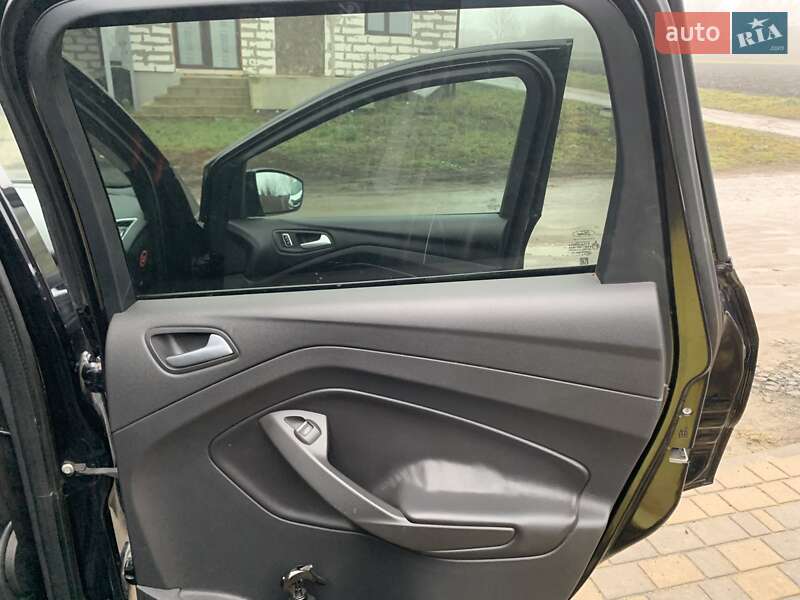 Внедорожник / Кроссовер Ford Kuga 2013 в Хмельницком