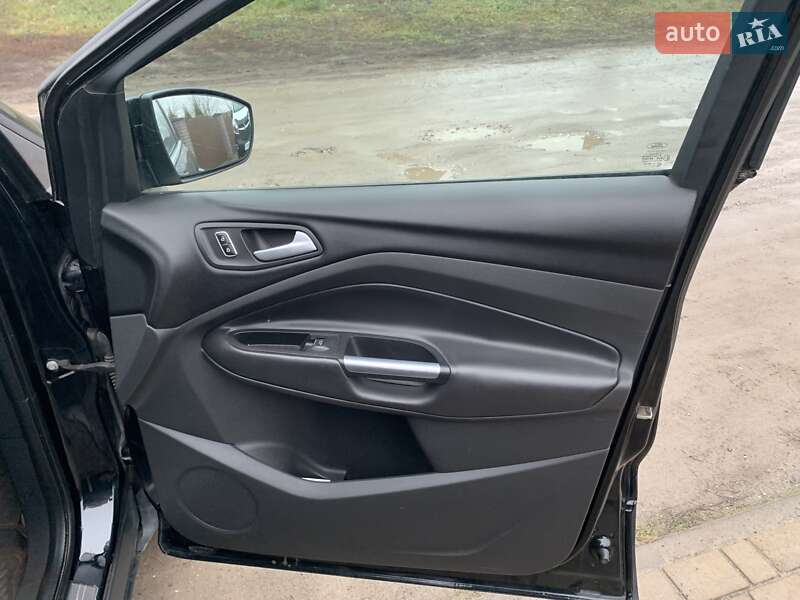 Внедорожник / Кроссовер Ford Kuga 2013 в Хмельницком