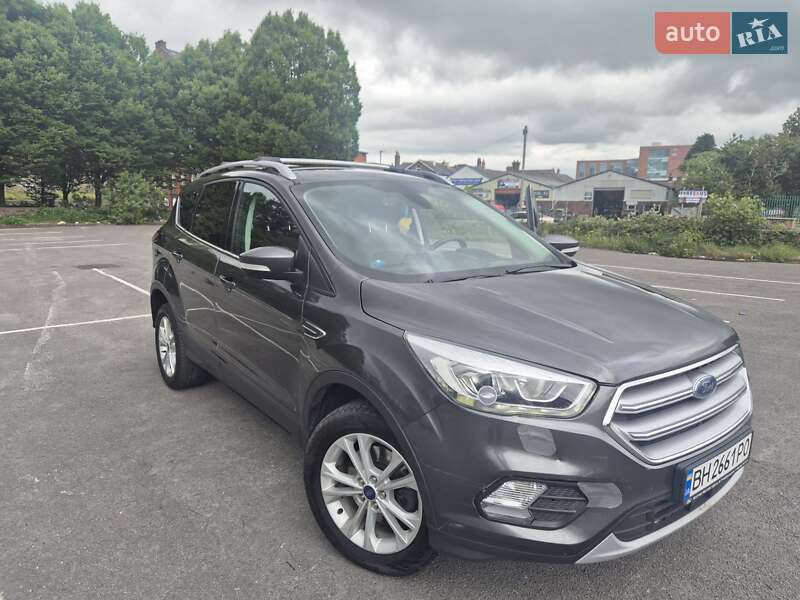 Внедорожник / Кроссовер Ford Kuga 2019 в Львове
