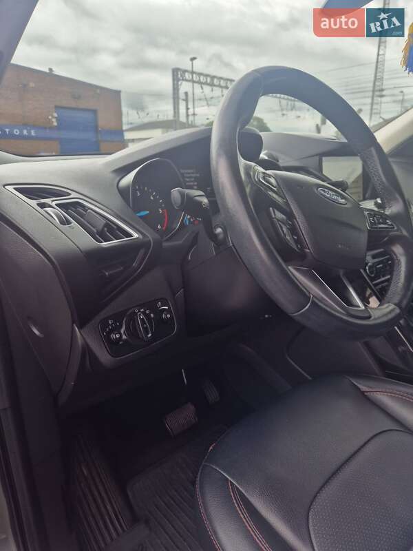 Внедорожник / Кроссовер Ford Kuga 2019 в Львове