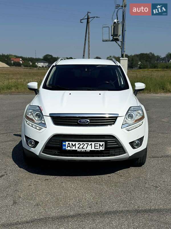 Позашляховик / Кросовер Ford Kuga 2012 в Коломиї