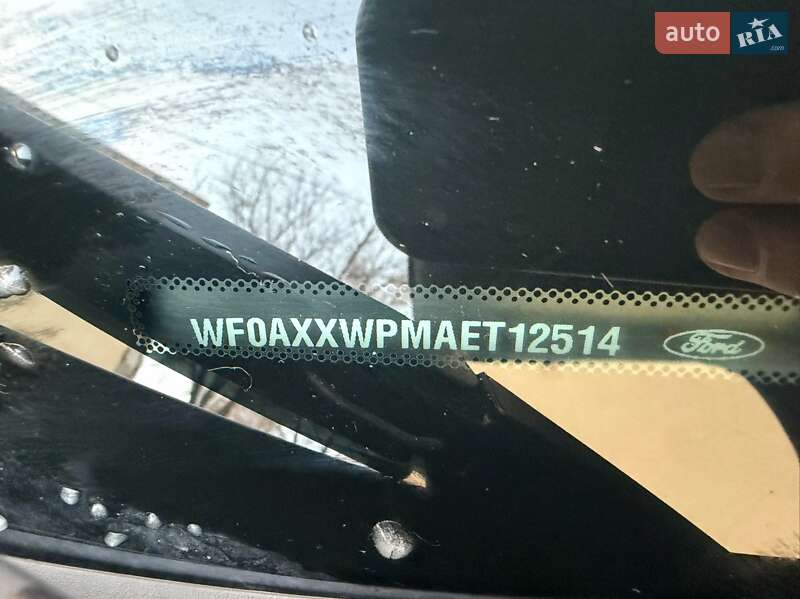 Позашляховик / Кросовер Ford Kuga 2014 в Києві