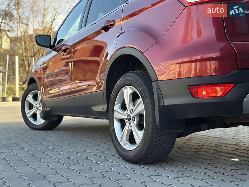 Внедорожник / Кроссовер Ford Kuga 2015 в Львове фото 13 Внедорожник / Кроссовер Ford Kuga 2015 в Львове