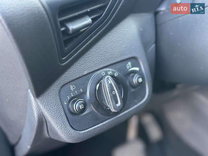 Внедорожник / Кроссовер Ford Kuga 2015 в Львове фото 50 Внедорожник / Кроссовер Ford Kuga 2015 в Львове