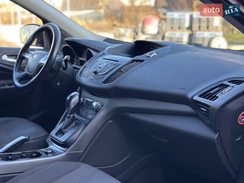 Внедорожник / Кроссовер Ford Kuga 2015 в Львове фото 63 Внедорожник / Кроссовер Ford Kuga 2015 в Львове