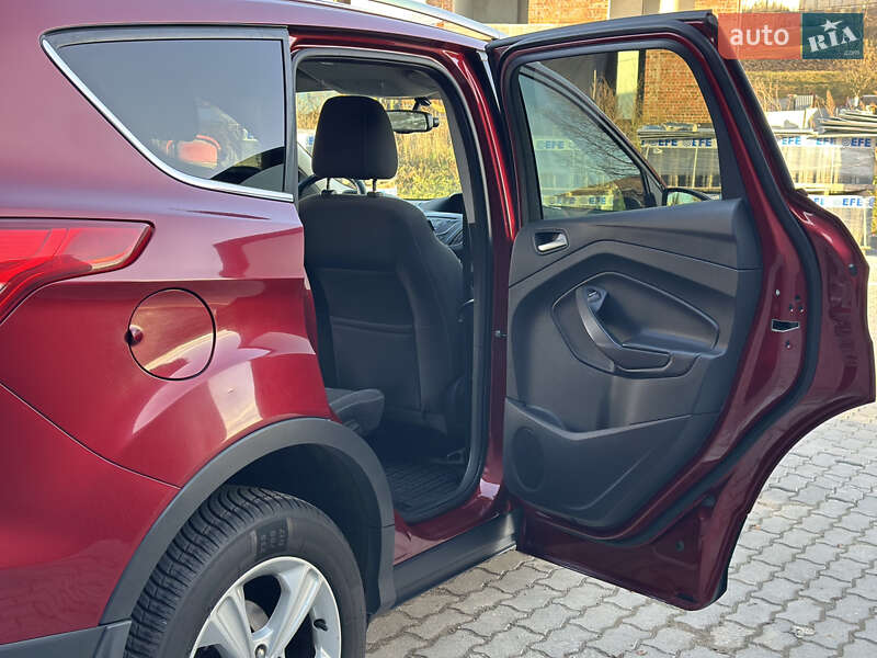 Внедорожник / Кроссовер Ford Kuga 2015 в Львове фото 100 Внедорожник / Кроссовер Ford Kuga 2015 в Львове