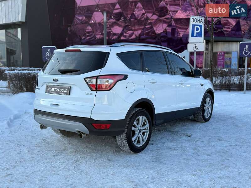 Позашляховик / Кросовер Ford Kuga 2019 в Києві