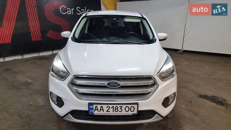Позашляховик / Кросовер Ford Kuga 2019 в Києві