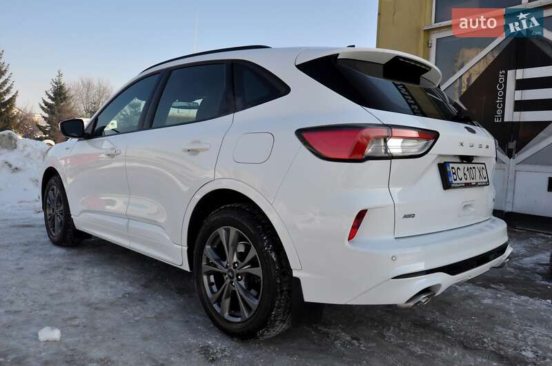 Позашляховик / Кросовер Ford Kuga 2021 в Львові