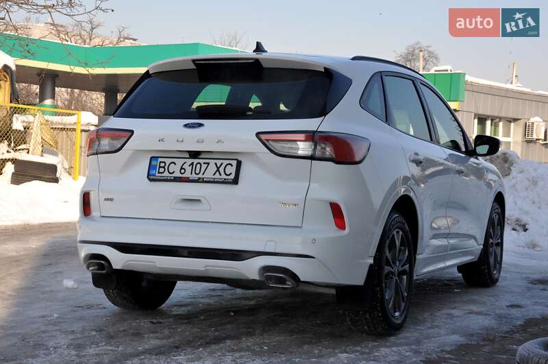 Позашляховик / Кросовер Ford Kuga 2021 в Львові