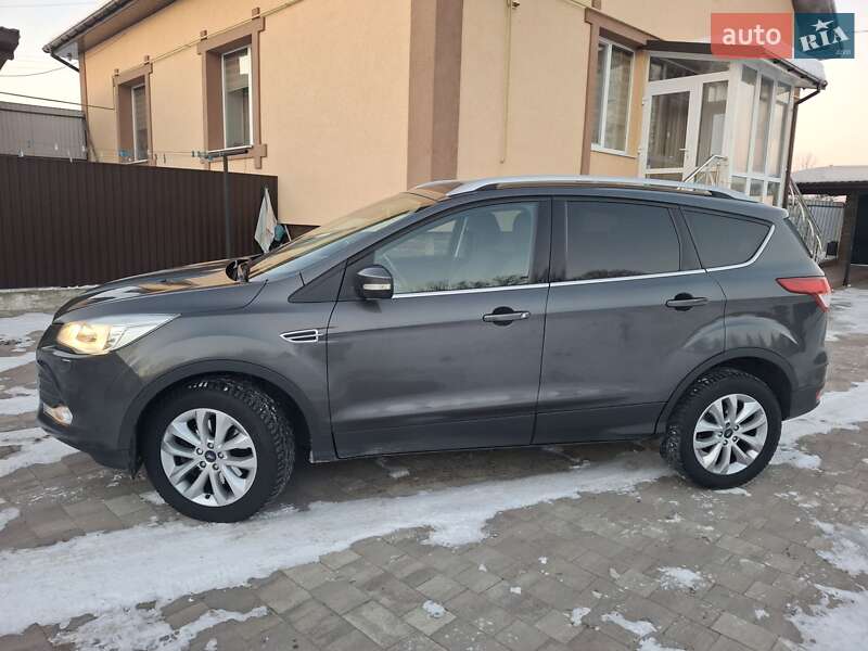 Внедорожник / Кроссовер Ford Kuga 2016 в Ивано-Франковске