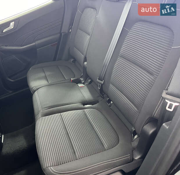 Позашляховик / Кросовер Ford Kuga 2021 в Львові