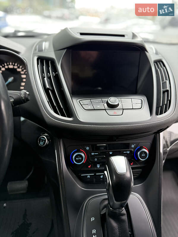 Внедорожник / Кроссовер Ford Kuga 2019 в Киеве фото 15 Внедорожник / Кроссовер Ford Kuga 2019 в Киеве