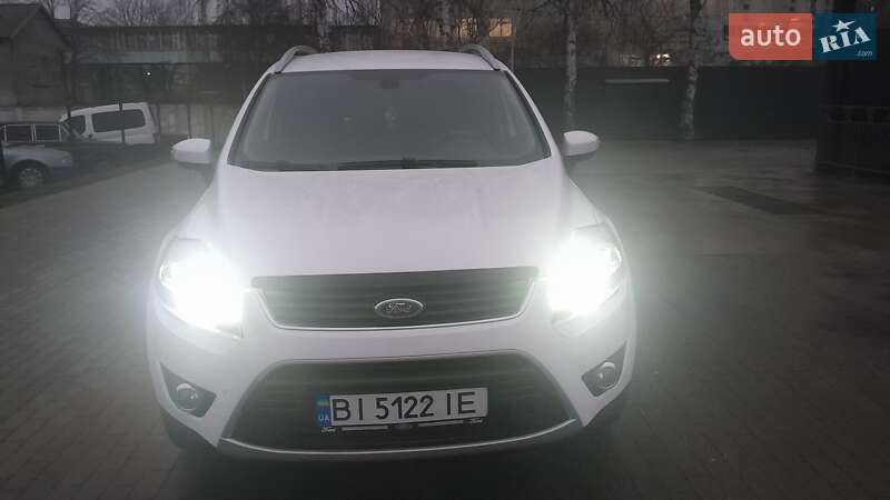 Позашляховик / Кросовер Ford Kuga 2011 в Миргороді