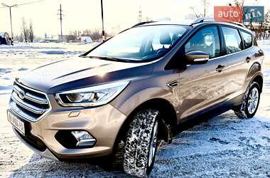 Внедорожник / Кроссовер Ford Kuga 2019 в Киеве