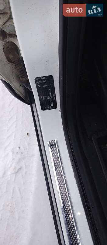 Позашляховик / Кросовер Ford Kuga 2017 в Кам'янець-Подільському фото 17 Позашляховик / Кросовер Ford Kuga 2017 в Кам'янець-Подільському