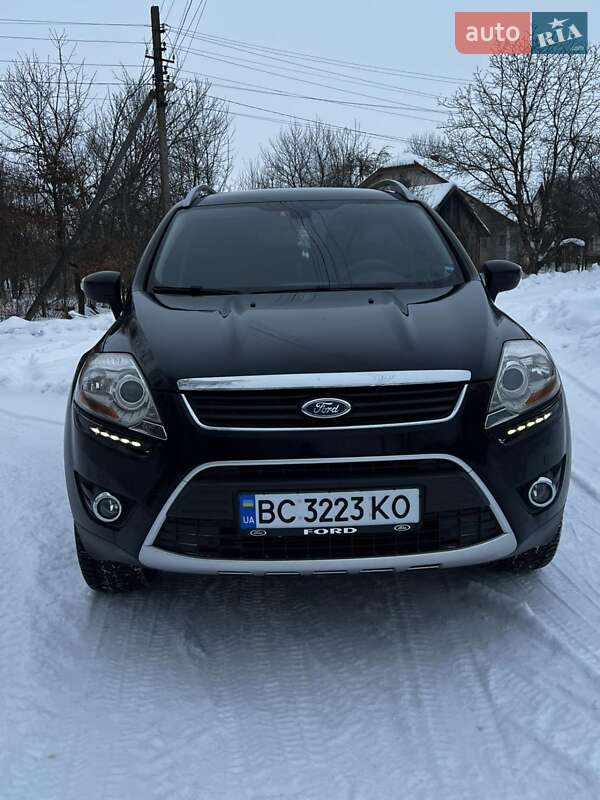 Внедорожник / Кроссовер Ford Kuga 2011 в Стрые