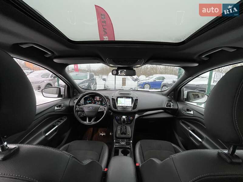 Внедорожник / Кроссовер Ford Kuga 2017 в Бердичеве