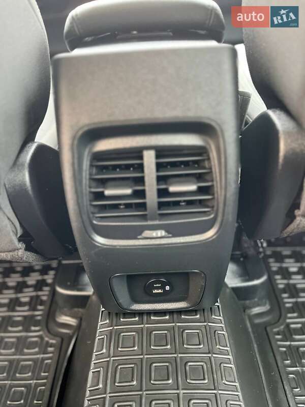 Позашляховик / Кросовер Ford Kuga 2020 в Бердичеві