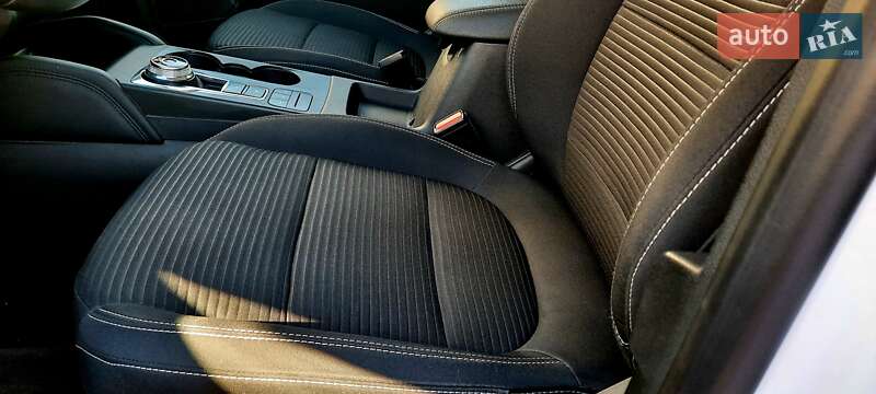 Внедорожник / Кроссовер Ford Kuga 2021 в Харькове