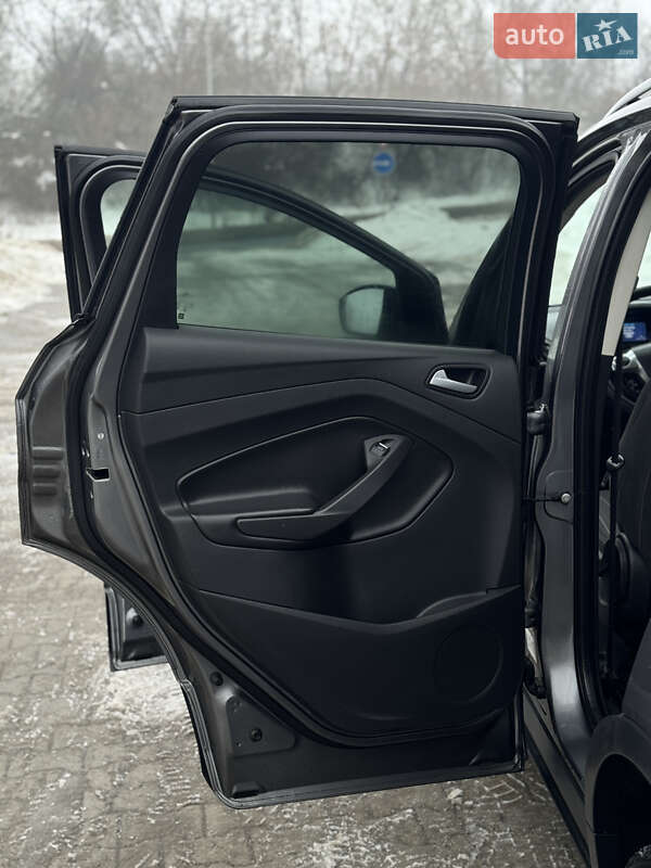 Внедорожник / Кроссовер Ford Kuga 2013 в Тернополе фото 43 Внедорожник / Кроссовер Ford Kuga 2013 в Тернополе