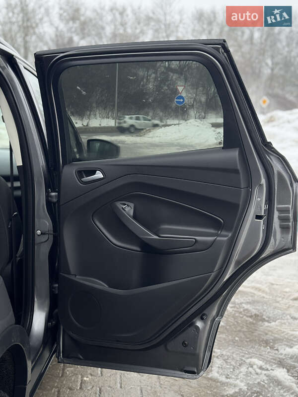 Внедорожник / Кроссовер Ford Kuga 2013 в Тернополе фото 46 Внедорожник / Кроссовер Ford Kuga 2013 в Тернополе