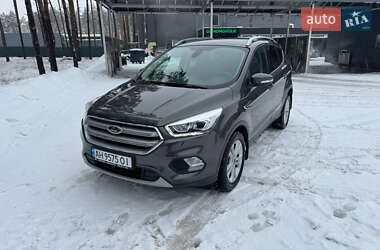 Позашляховик / Кросовер Ford Kuga 2019 в Києві