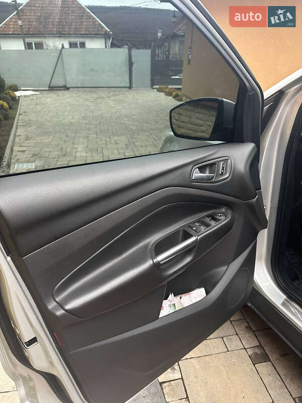 Позашляховик / Кросовер Ford Kuga 2014 в Мукачевому