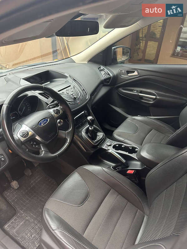 Позашляховик / Кросовер Ford Kuga 2014 в Мукачевому