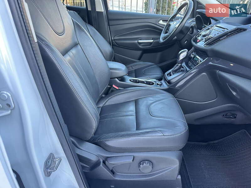 Позашляховик / Кросовер Ford Kuga 2014 в Житомирі