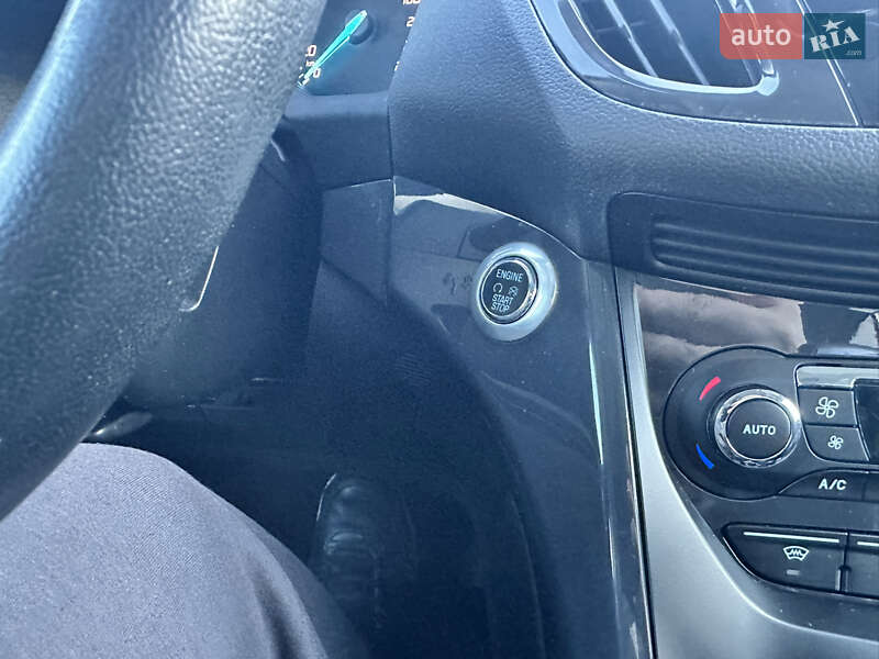 Позашляховик / Кросовер Ford Kuga 2014 в Житомирі