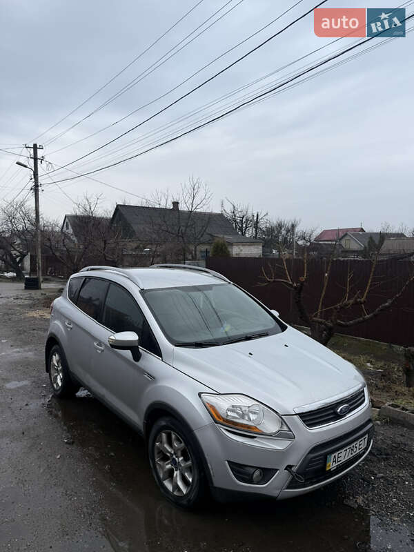 Позашляховик / Кросовер Ford Kuga 2011 в Запоріжжі