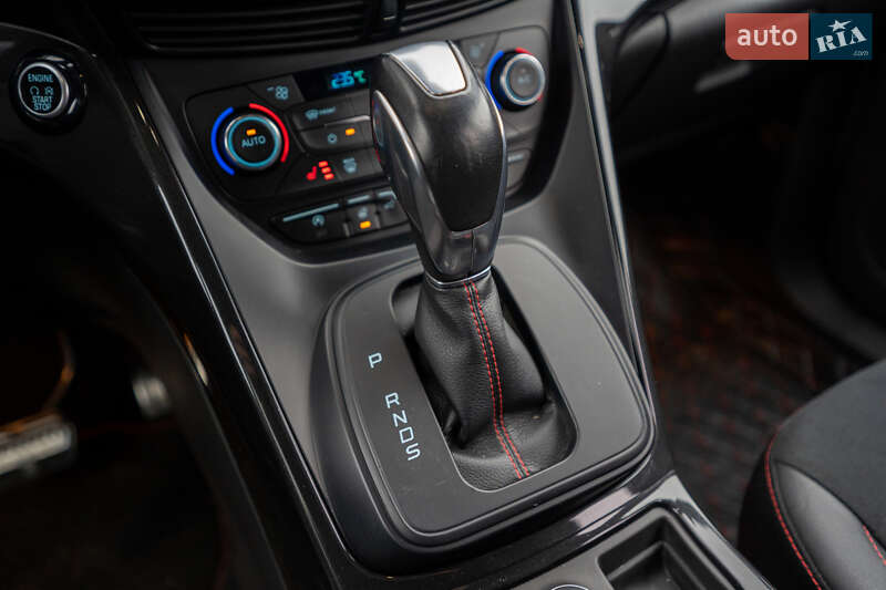 Позашляховик / Кросовер Ford Kuga 2019 в Києві