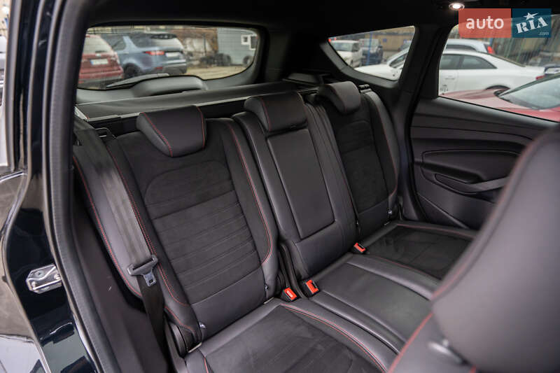 Позашляховик / Кросовер Ford Kuga 2019 в Києві