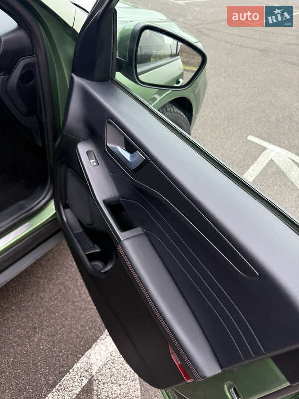 Внедорожник / Кроссовер Ford Kuga 2024 в Ровно фото 14 Внедорожник / Кроссовер Ford Kuga 2024 в Ровно