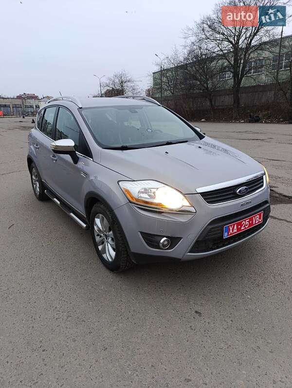Ford Kuga 2011