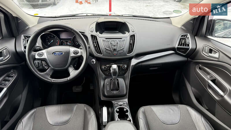 Внедорожник / Кроссовер Ford Kuga 2015 в Луцке