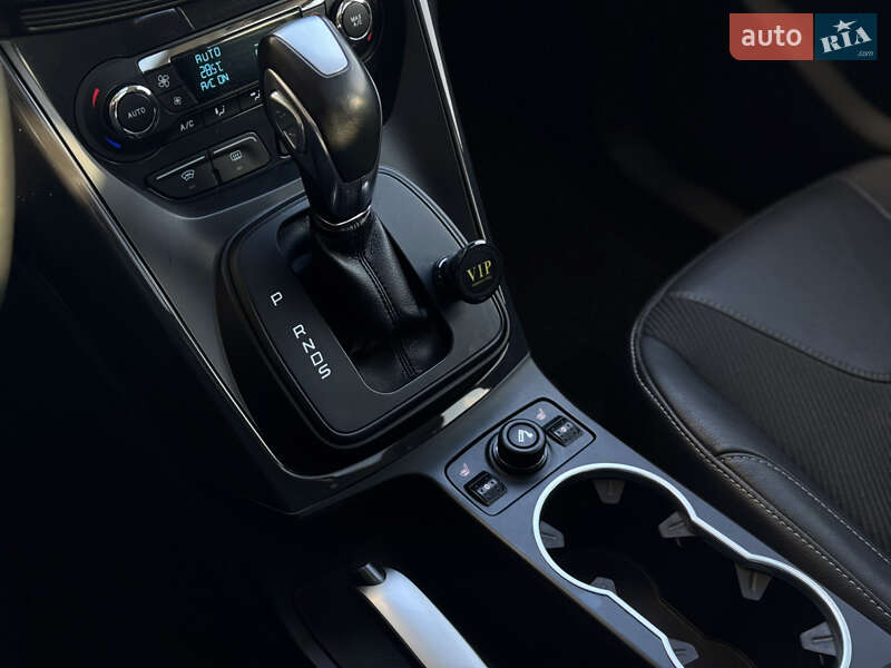 Внедорожник / Кроссовер Ford Kuga 2013 в Киеве