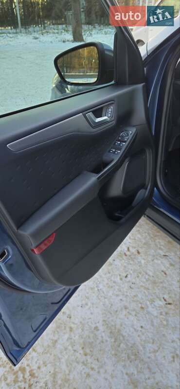 Позашляховик / Кросовер Ford Kuga 2020 в Львові фото 40 Позашляховик / Кросовер Ford Kuga 2020 в Львові