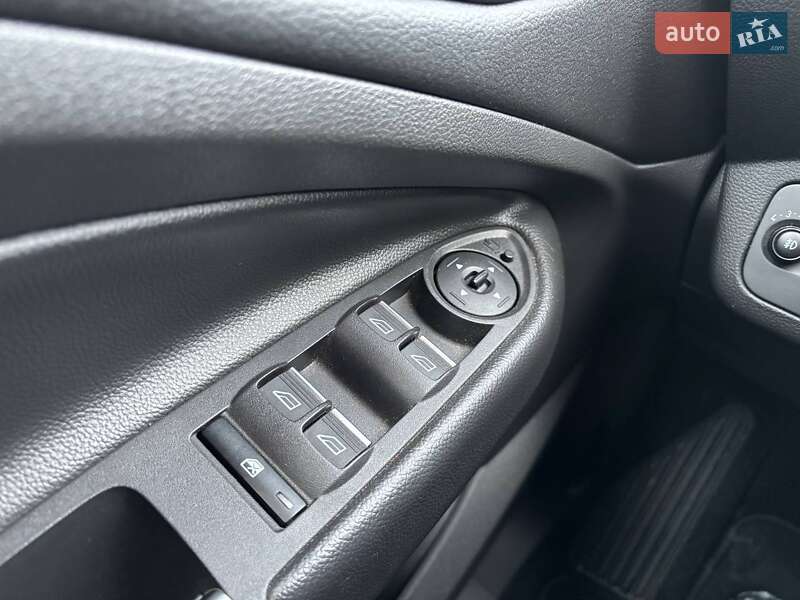 Позашляховик / Кросовер Ford Kuga 2019 в Львові фото 24 Позашляховик / Кросовер Ford Kuga 2019 в Львові