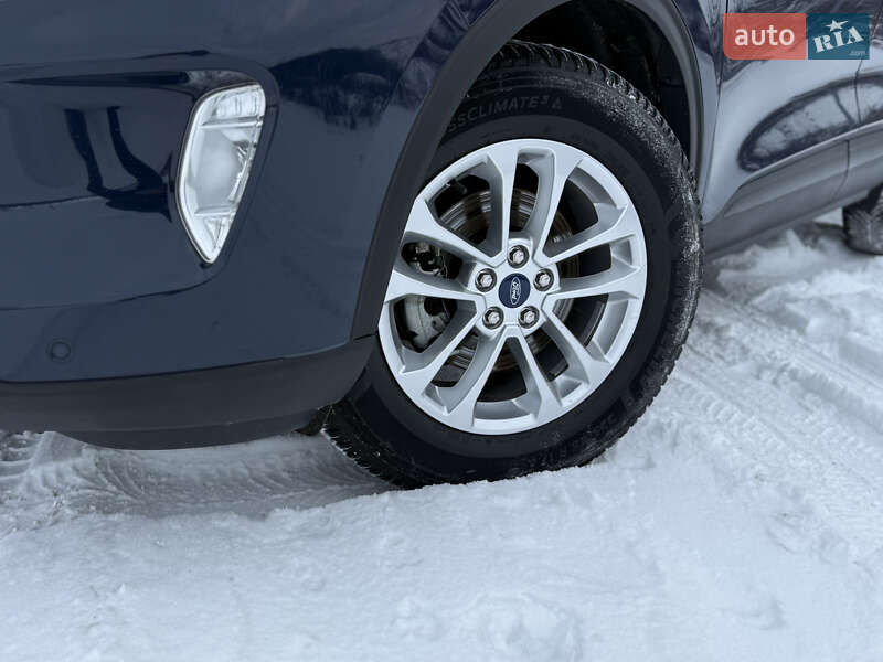 Позашляховик / Кросовер Ford Kuga 2023 в Вінниці