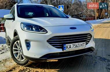 Позашляховик / Кросовер Ford Kuga 2021 в Харкові